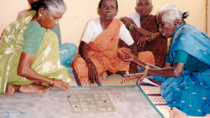 Äldrecentra i Kavanur – rapport från Eta Forshamn